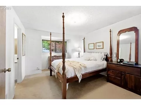 Bedroom - 497 NE Scott Ave, Gresham, OR 97030 photo 1 of 3