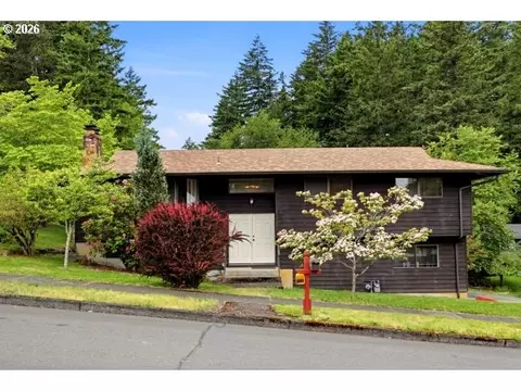 497 NE Scott Ave, Gresham, OR 97030