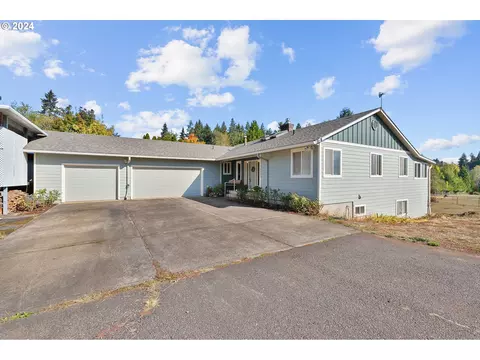16133 S Camellia Ct, Oregon City, OR 97045