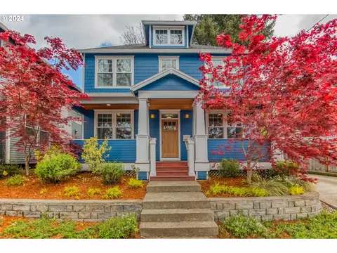 420 NE 28th Ave, Portland, OR 97232