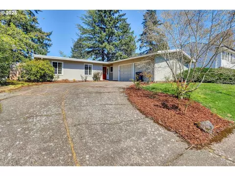 19615 NW Melrose Dr, Portland, OR 97229
