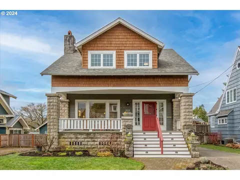 1813 SE 57th Ave, Portland, OR 97215