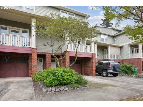 1549 N Prescott St #2, Portland, OR 97217