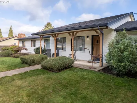1750 NW Doral St, Mcminnville, OR 97128