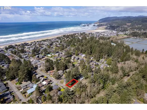E Van Buren St, Cannon Beach, OR 97110