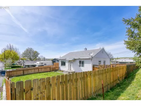 3009 SW Isaac Ave, Pendleton, OR 97801