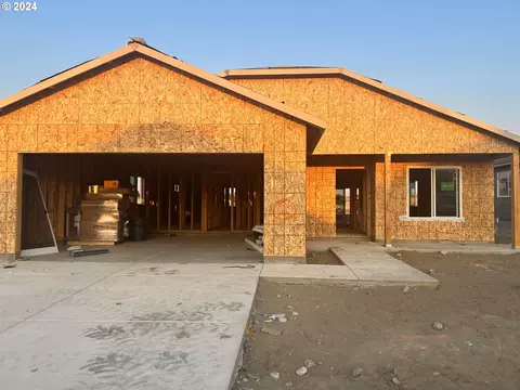 1727 Wilson St, Umatilla, OR 97882