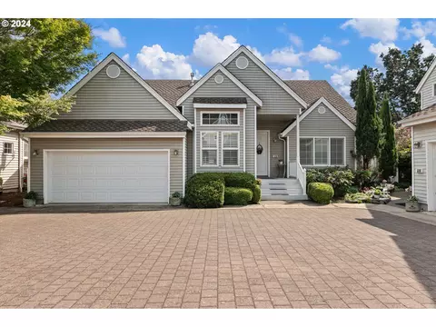 520 Covey Ln, Eugene, OR 97401