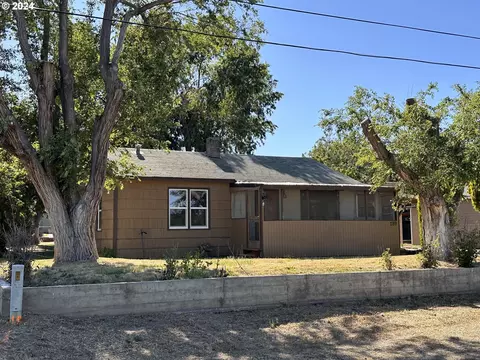 789 SW Birch St, Pilot Rock, OR 97868