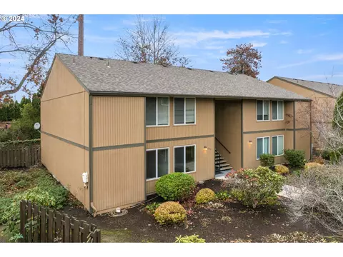 1255 NE Grant St #A, Hillsboro, OR 97124