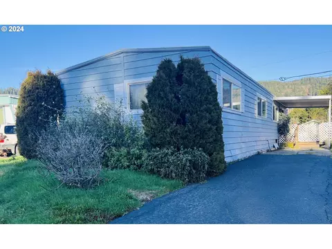 15505 Oceanview Dr #33, Brookings, OR 97415