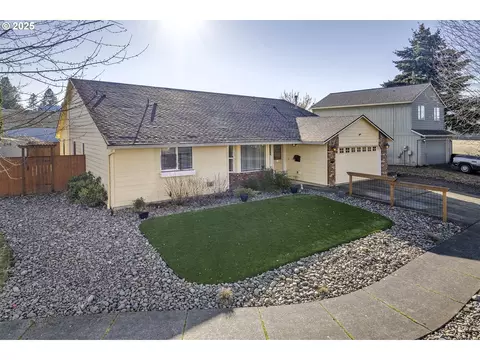 2116 Neville Ave, Forest Grove, OR 97116