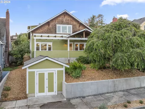 543 SE 70th Ave, Portland, OR 97215