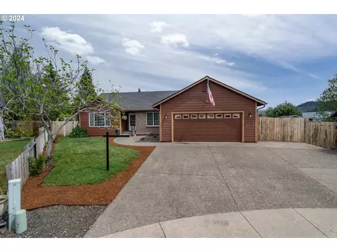 124 Amhurst Ct, Winston, OR 97496