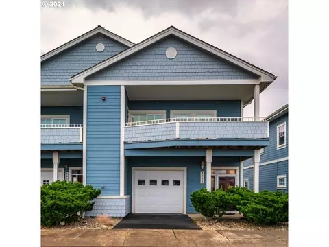 1315 Village Loop, Bandon, OR 97411