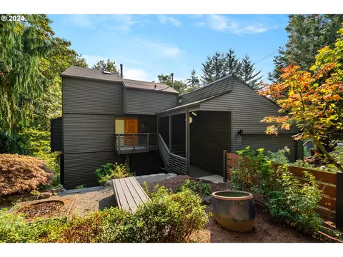 5220 SW Northwood Ave, Portland, OR 97239