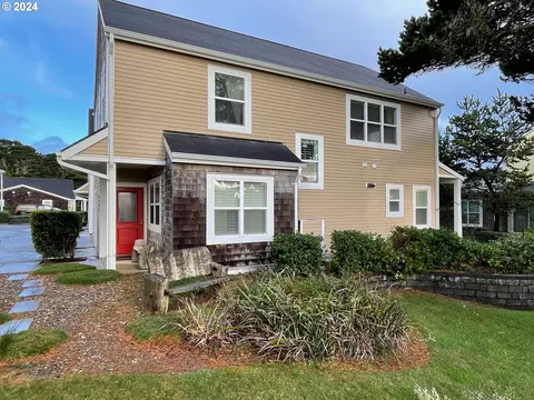 1426 Boxwood Ct, Bandon, OR 97411