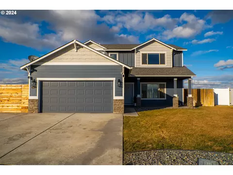 2450 NW Mountain View Ct, Hermiston, OR 97838