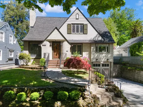 6524 SE 34th Ave, Portland, OR 97202