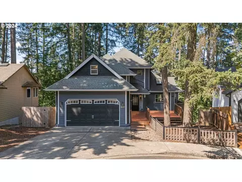 650 S 73rd St, Springfield, OR 97478