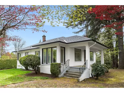 7130 SW Canyon Rd, Portland, OR 97225