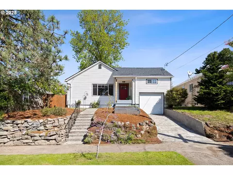 3407 NE Rosa Parks Way, Portland, OR 97211