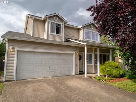 18899 NE Clackamas St, Portland, OR 97230