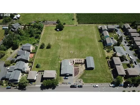 1111 29th St, Hood River, OR 97031