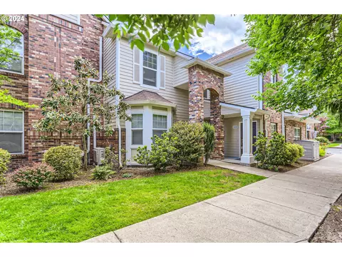 1160 NE Horizon Loop #1409, Hillsboro, OR 97124