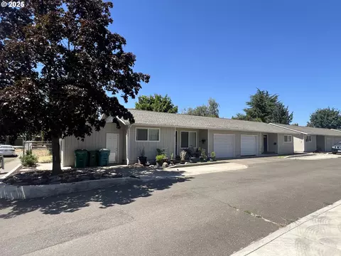 Other - 504 E 9th 14 St, Newberg, OR 97132 photo 2 of 9