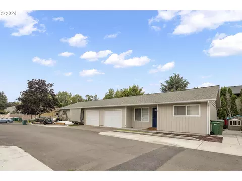 Other - 504 E 9th 14 St, Newberg, OR 97132 photo 4 of 9