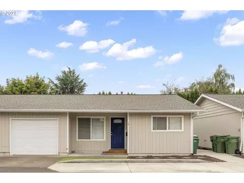 Other - 504 E 9th 14 St, Newberg, OR 97132 photo 5 of 9