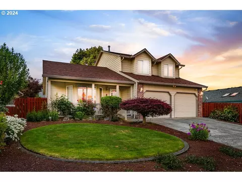 8310 NE 58th St, Vancouver, WA 98662