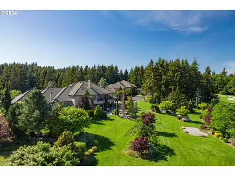 27050 SW Petes Mountain Rd, West Linn, OR 97068