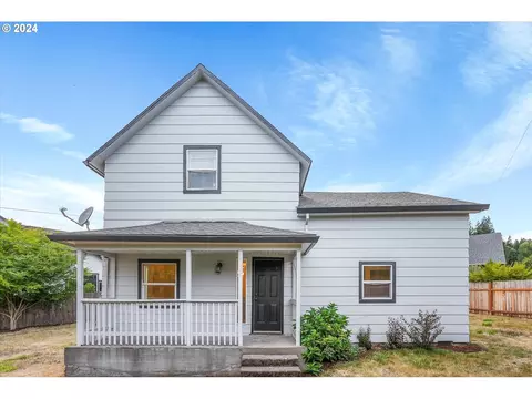14261 Holcomb Blvd, Oregon City, OR 97045
