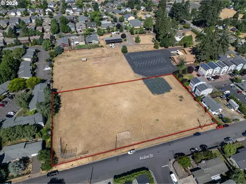 Avalon Dr, Hood River, OR 97031