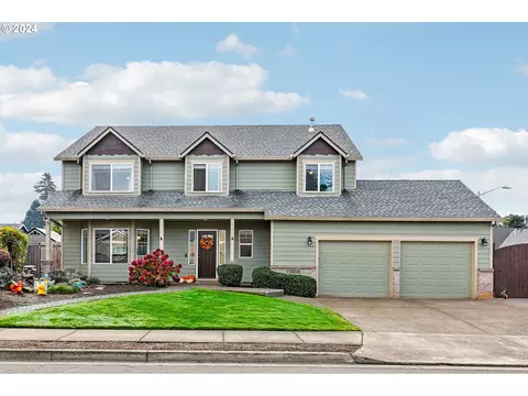 15054 Spyglass Ln, Oregon City, OR 97045