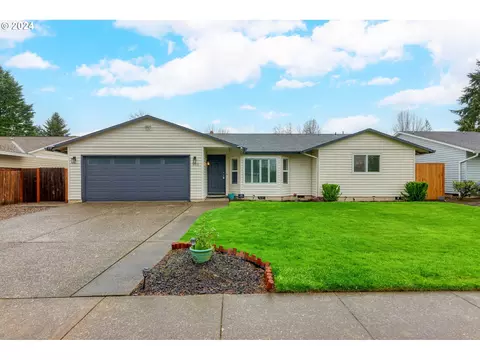 933 NE Kathryn St, Hillsboro, OR 97124