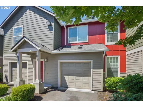 4584 SW 11th St, Gresham, OR 97080