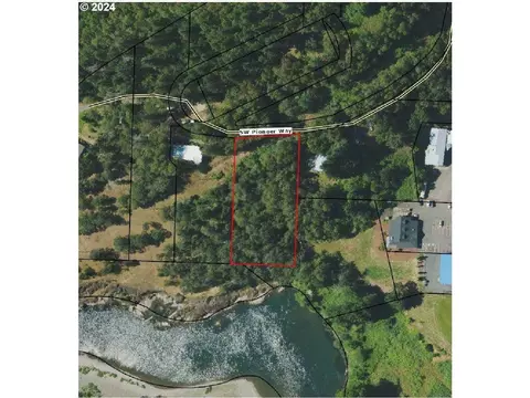 0 SW Pioneer Way, Myrtle Creek, OR 97457