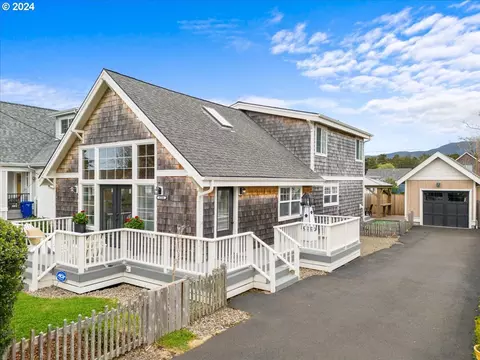 6534 SW Fleet Ave, Lincoln City, OR 97367