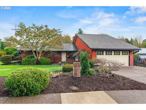 1200 NW Greenbriar Pl, Mcminnville, OR 97128