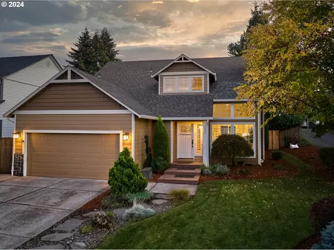 3821 NE 38th St, Vancouver, WA 98661