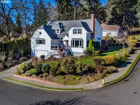 22715 Kobuk Ct, West Linn, OR 97068