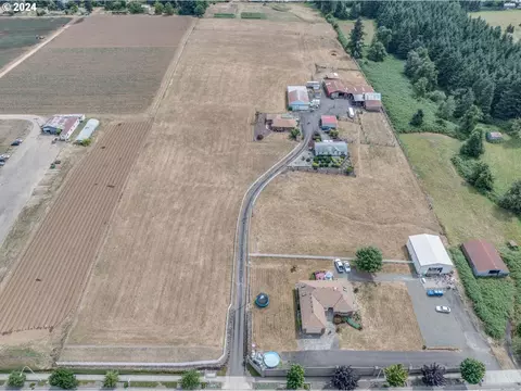 14548 SE 172nd Ave, Happy Valley, OR 97015