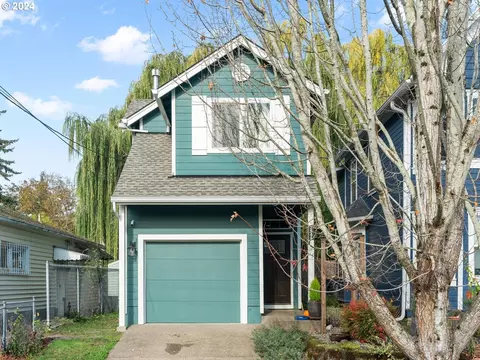 2541 N Halleck St, Portland, OR 97217
