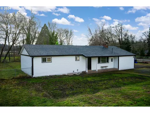 29900 S Beavercreek Rd, Mulino, OR 97042