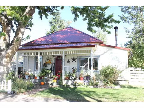 1618 6th St, Baker City, OR 97814