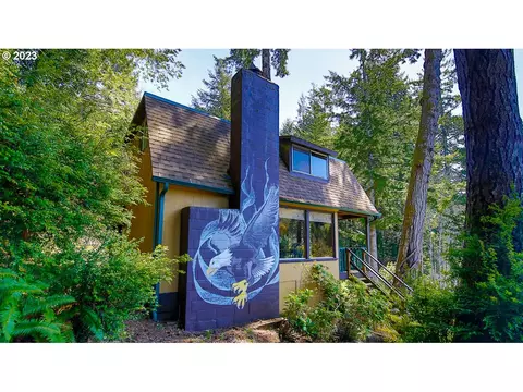 882 N Ten Mile, Lakeside, OR 97449