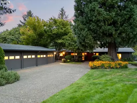 4121 Calaroga Cir, West Linn, OR 97068